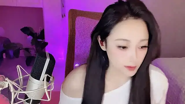 Daisy-77 online show from November 2025 03:07:02 PM