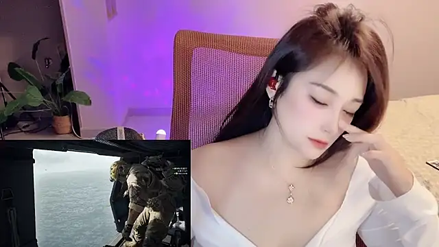 Daisy-77 online show from March 2026 01:07:02 PM