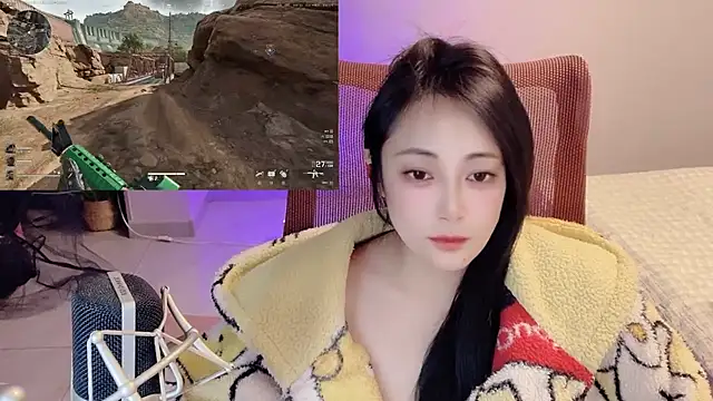 Daisy-77 online show from April 2026 02:33:01 PM