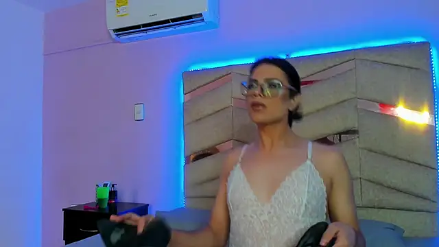 Eterea blow online show from January 2025 01:50:01 AM