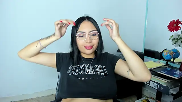 AlanaPetterson online show from January 2025 03:00:01 PM