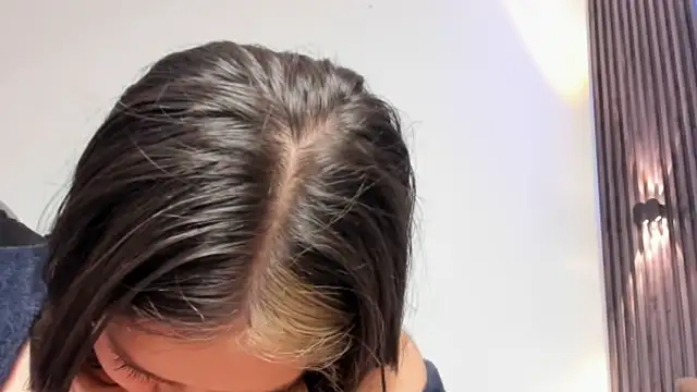 Snapshot of emily_layton chatting on October 2025 02:44:01 AM emily layton online show from October 2025 02:44:01 AM