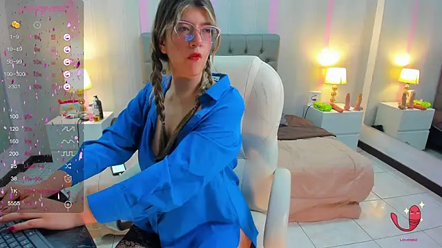 SEXMILLA  online show from February 2025 09:19:02 PM