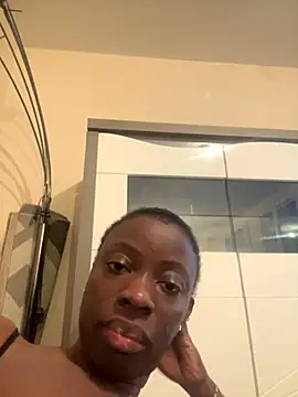 Snapshot of pupine35 chatting on November 2025 06:18:02 AM pupine35 online show from November 2025 06:18:02 AM