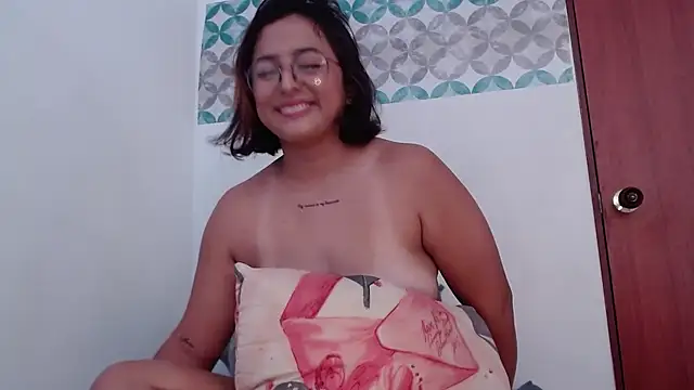 Aria smith01 online show from March 2026 01:28:01 PM