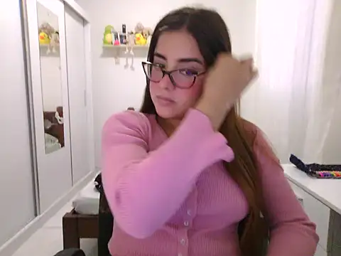 maliamiller online show from May 2026 08:39:02 PM