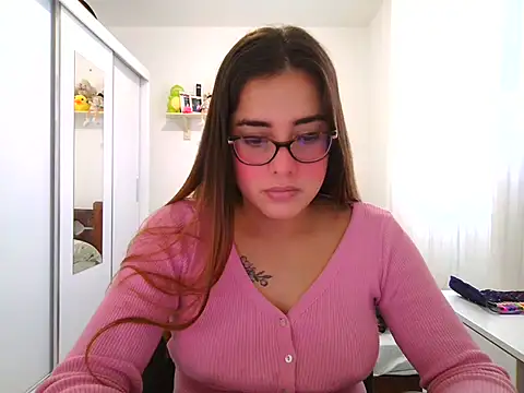 maliamiller online show from May 2026 07:55:02 PM
