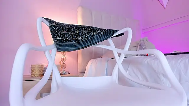  bianca 18 online show from February 2025 05:48:01 PM