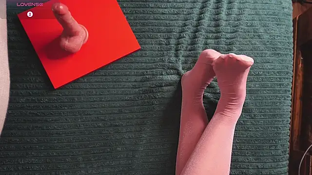 Yourlittledemon online show from December 2024 07:25:02 PM