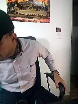 latinmartin73 online show from February 2025 12:05:02 AM