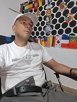Snapshot of latinmartin73 chatting on June 2026 07:41:02 PM latinmartin73 online show from June 2026 07:41:02 PM