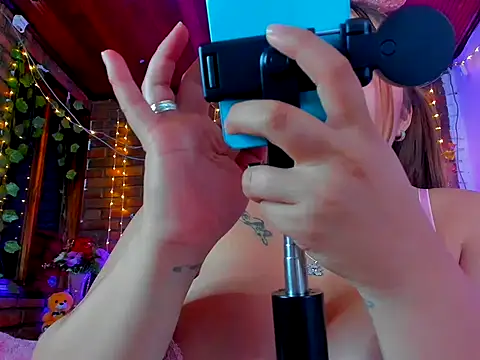 dulcevegga online show from October 2025 01:37:02 AM