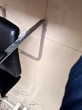 huzi518 online show from October 2025 02:46:02 AM