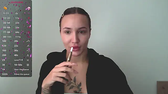 Stasia Queen online show from December 2024 09:45:02 AM