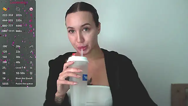 Stasia Queen online show from December 2024 09:28:01 AM