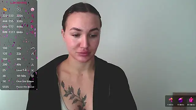 Stasia Queen online show from December 2024 11:54:01 AM