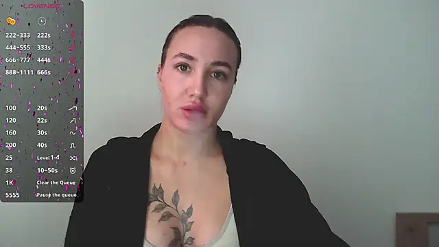 Stasia Queen online show from December 2024 08:58:01 AM