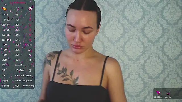 Stasia Queen online show from February 2025 08:00:02 AM