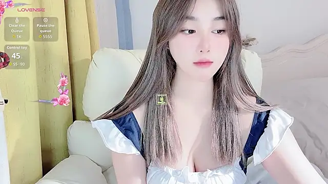 Snapshot of Caitlyn__ chatting on February 2026 01:22:01 PM Caitlyn online show from February 2026 01:22:01 PM