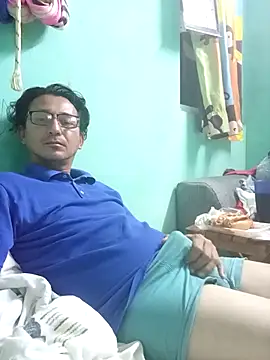 Andresguz35 online show from February 2026 04:53:02 AM