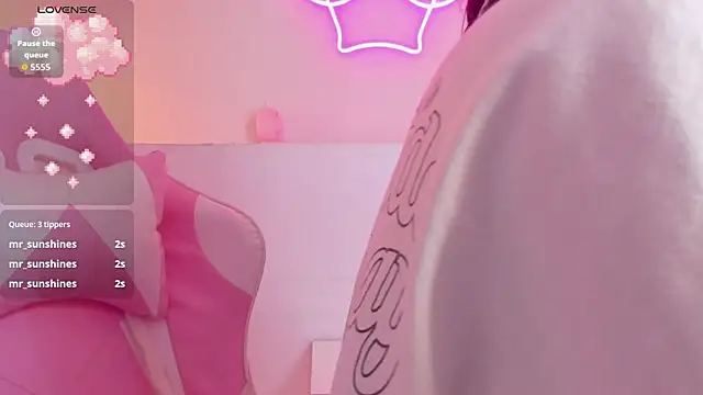 soy jess03 online show from October 2025 12:24:01 PM