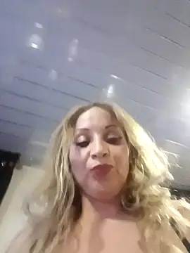 Snapshot of Fenix_528 chatting on January 2025 03:08:02 AM Fenix 528 online show from January 2025 03:08:02 AM