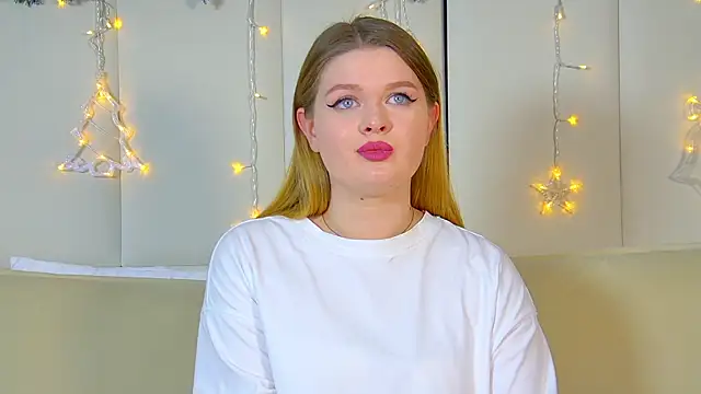 CrystalLyons online show from December 2024 03:22:02 PM
