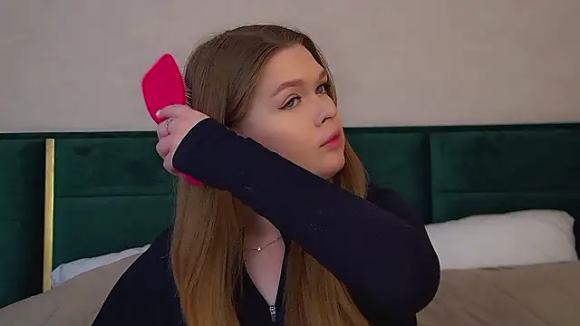 CrystalLyons online show from February 2026 02:53:01 AM