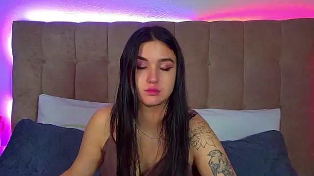 ChristinaMilton online show from September 2025 06:29:02 PM