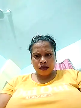 zoyakhan220 online show from September 2025 03:46:01 PM