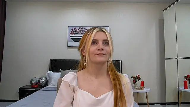 Snapshot of KellyStone chatting on January 2025 02:37:02 AM KellyStone online show from January 2025 02:37:02 AM