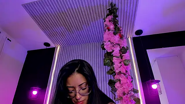 aura-baker online show from March 2025 04:26:01 PM