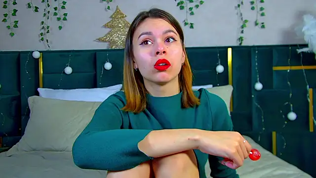 PollyLanders online show from December 2024 04:10:02 AM