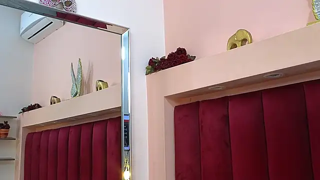 Snapshot of JESSYCORTES chatting on January 2025 04:41:01 PM JESSYCORTES online show from January 2025 04:41:01 PM