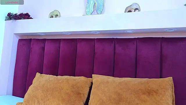 Snapshot of JESSYCORTES chatting on February 2025 02:05:01 PM JESSYCORTES online show from February 2025 02:05:01 PM