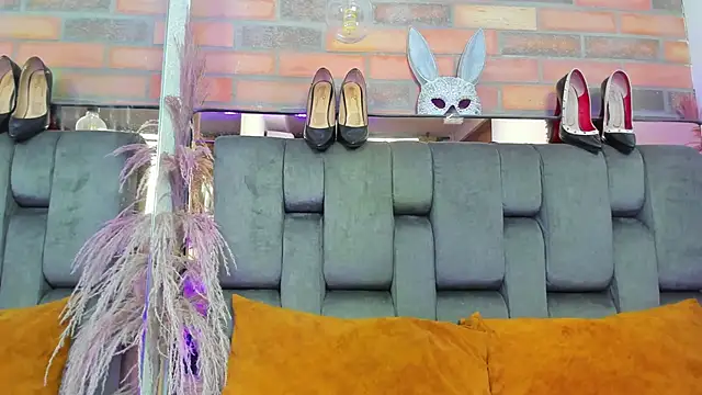 Snapshot of JESSYCORTES chatting on October 2025 02:49:01 PM JESSYCORTES online show from October 2025 02:49:01 PM