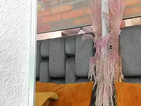 JESSYCORTES online show from January 2026 05:04:02 PM