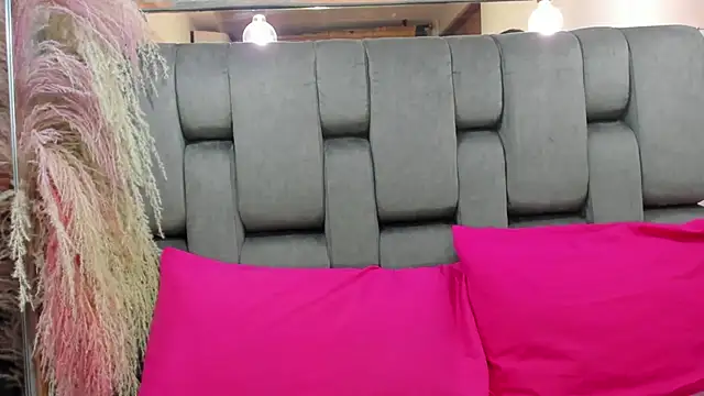 JESSYCORTES online show from June 2026 12:24:01 AM