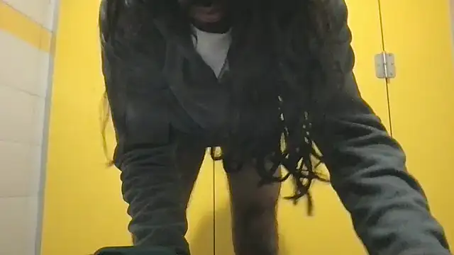 Lucascacaca online show from December 2024 06:26:02 PM