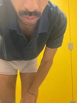 Lucascacaca online show from December 2024 06:02:02 PM