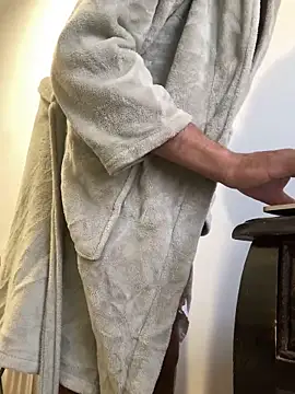 Lucascacaca online show from February 2025 09:32:02 AM