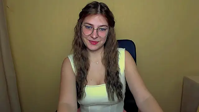 Luna Lush  online show from October 2025 05:32:01 AM