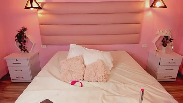 Katta Gil online show from September 2025 12:54:01 PM