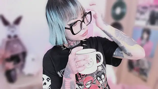 NikkiRamone online show from February 2026 11:18:01 AM