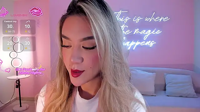 RebeccaHudson online show from March 2026 08:15:02 PM