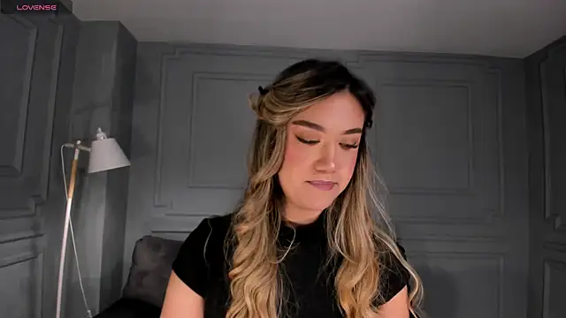 RebeccaHudson online show from April 2026 08:09:02 PM