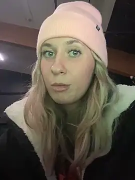 Snapshot of M1ssyk1ssy chatting on December 2024 10:12:02 PM M1ssyk1ssy online show from December 2024 10:12:02 PM