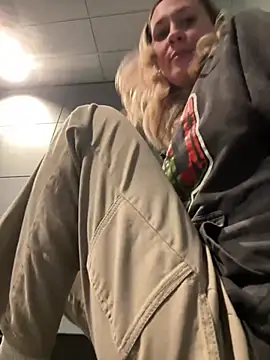 Snapshot of M1ssyk1ssy chatting on January 2025 04:23:02 PM M1ssyk1ssy online show from January 2025 04:23:02 PM