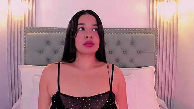 Aitana98  online show from February 2025 11:14:02 PM