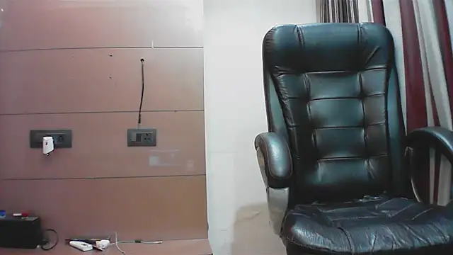 collage hoty online show from October 2025 04:47:02 PM